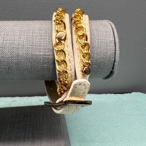 Chic Gold and White Chain Bracelet